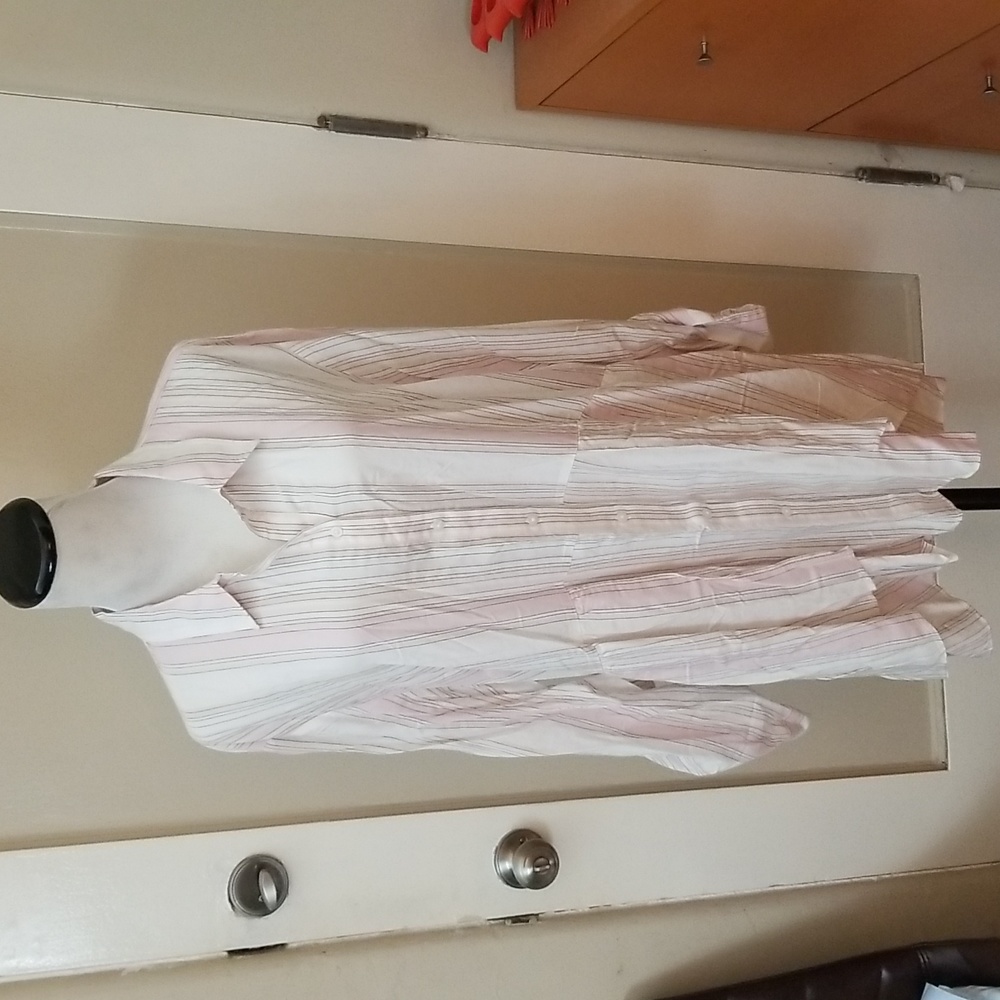 NWT Emma James Maternity sleeve tab shirt blouse